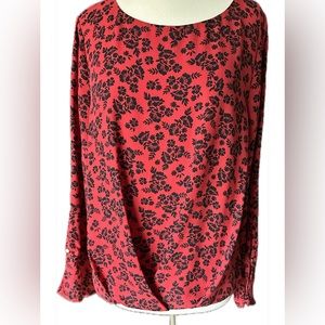 Size L red/black house.